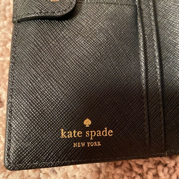 Kate Spade Black Floral Slim Bifold Wallet - Picture 4 of 5